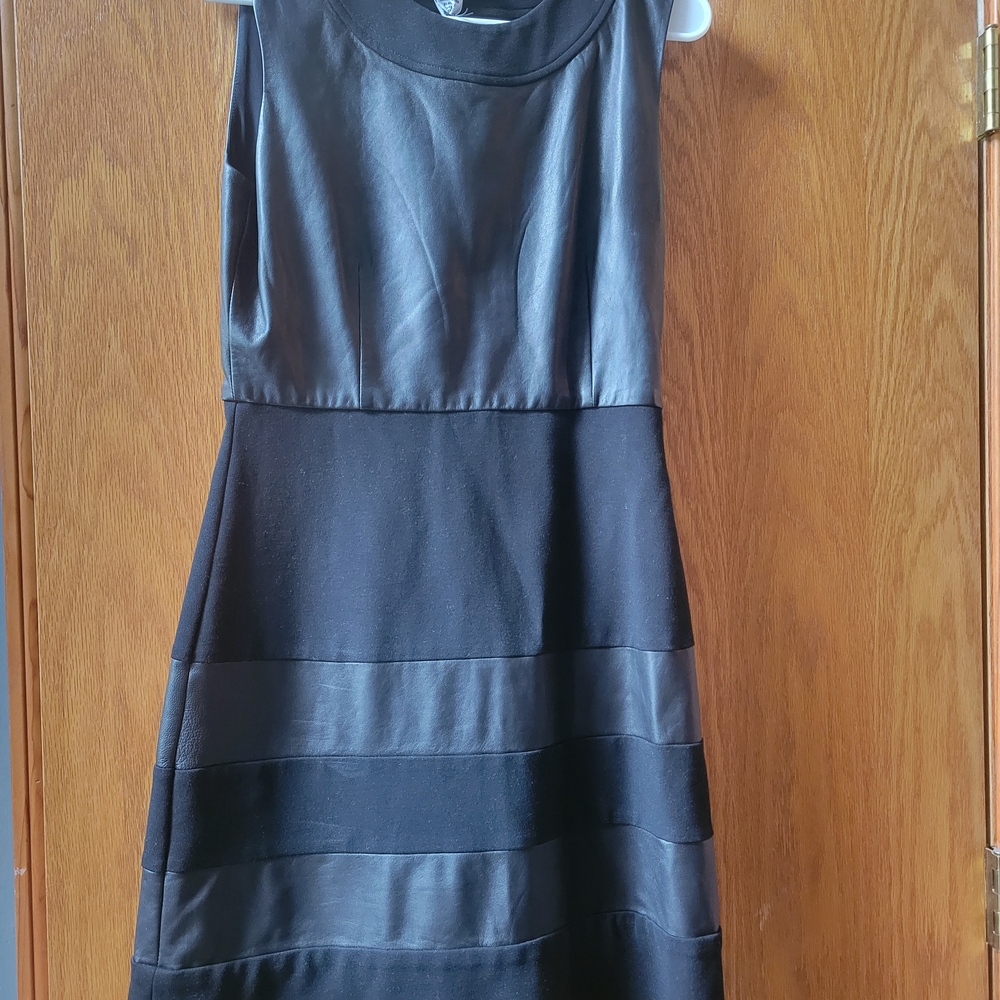 Diane Von Furstenberg Black Sleek Dress